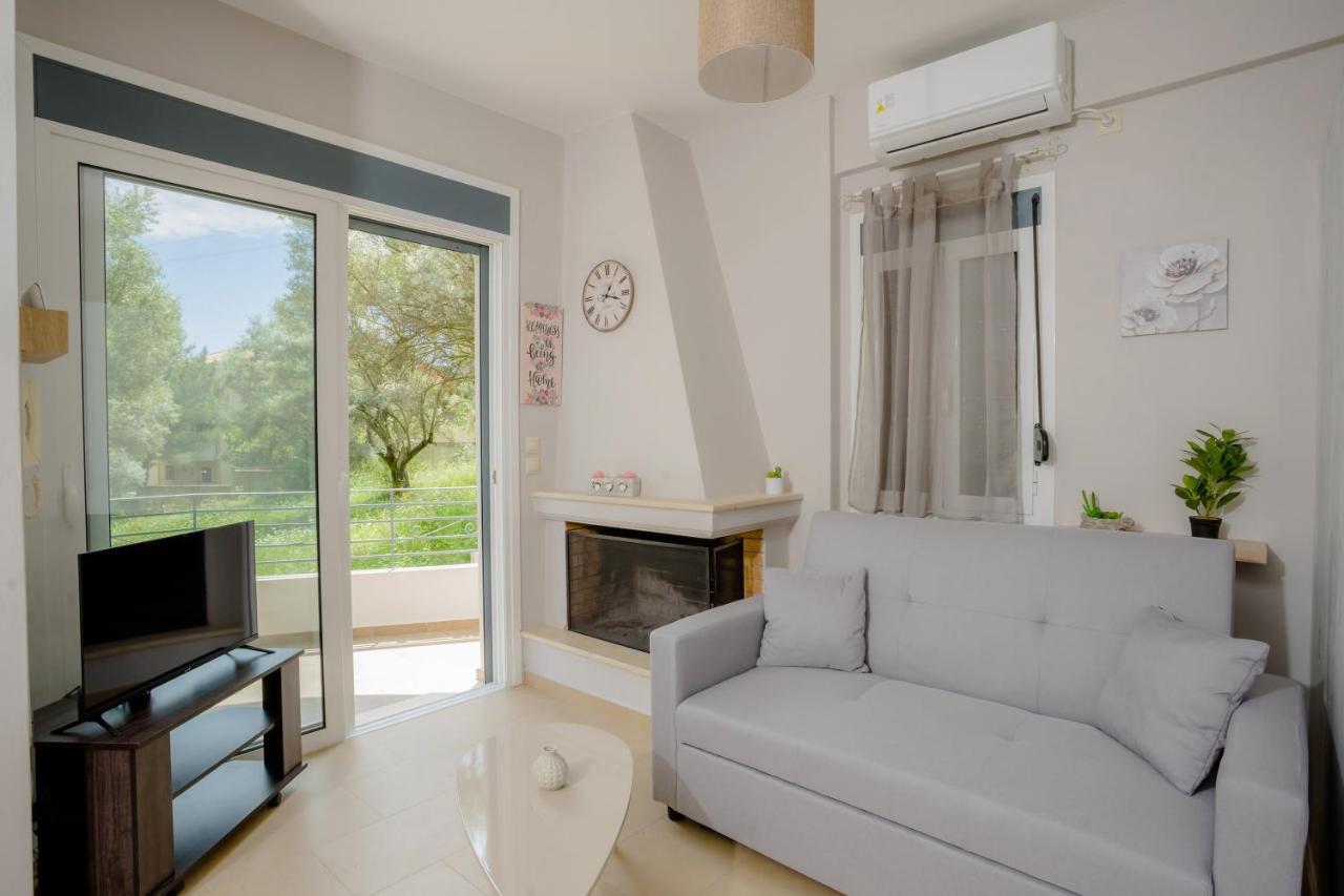Irida'S Guesthouse นิเกียนา ภายนอก รูปภาพ